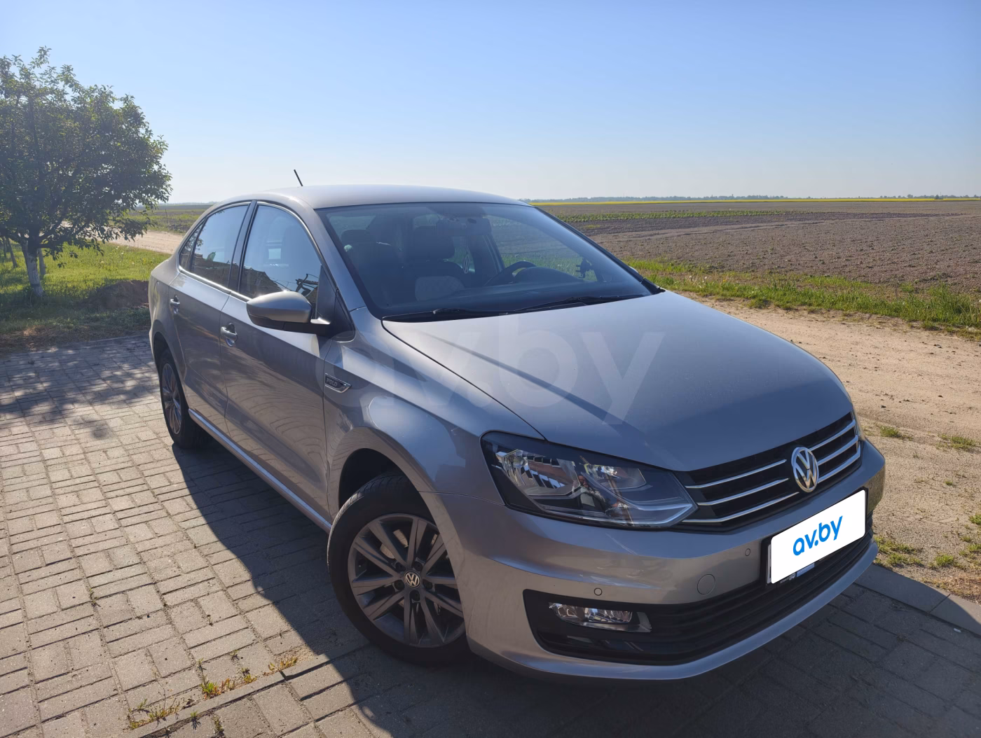 Volkswagen Polo Sedan