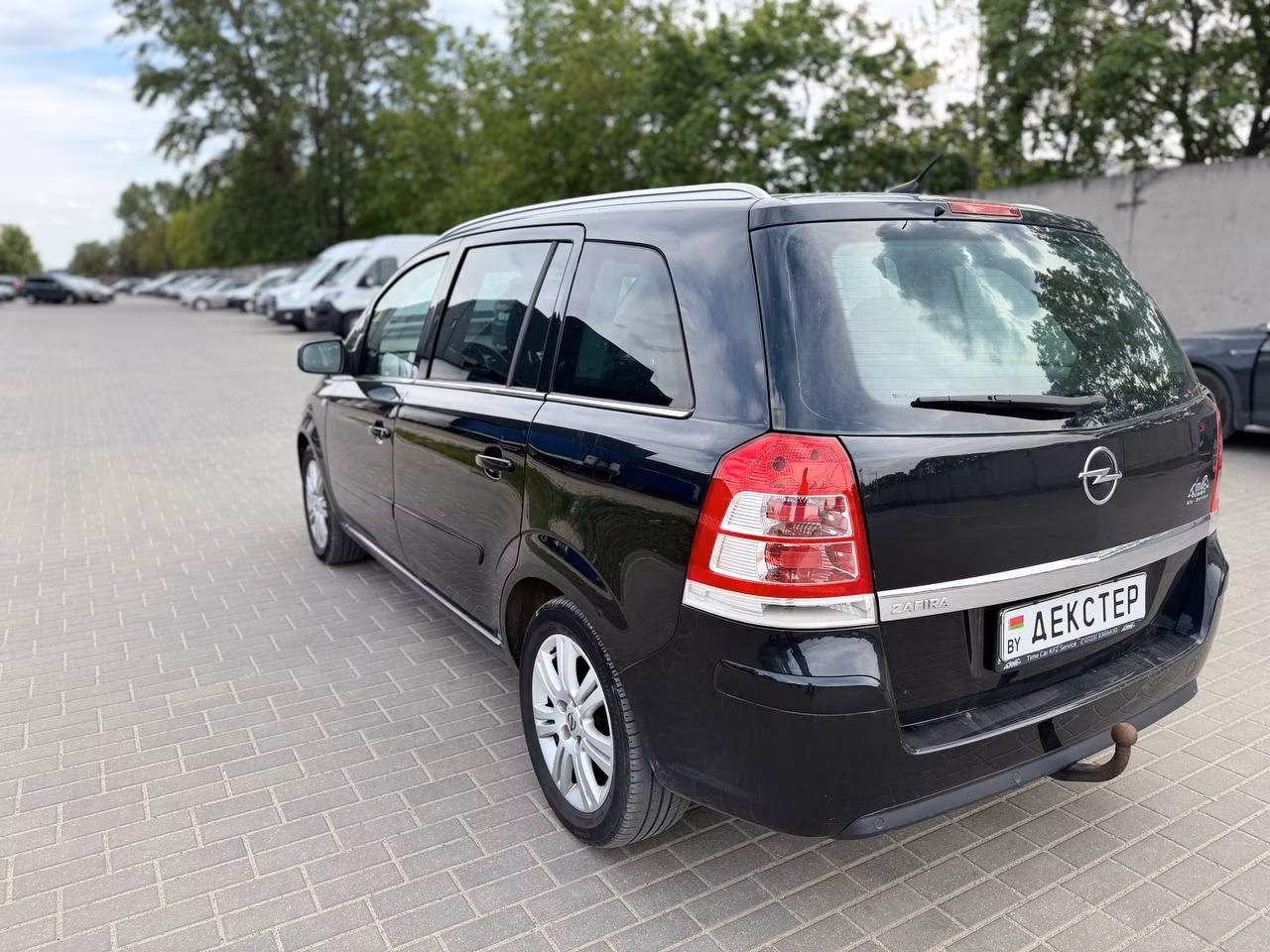 Opel Zafira фото 8