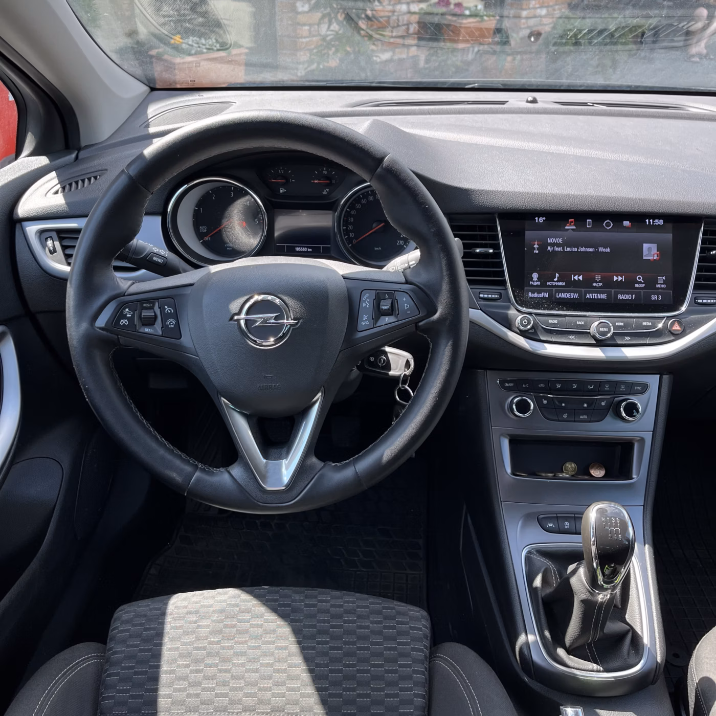 Opel Astra фото 19