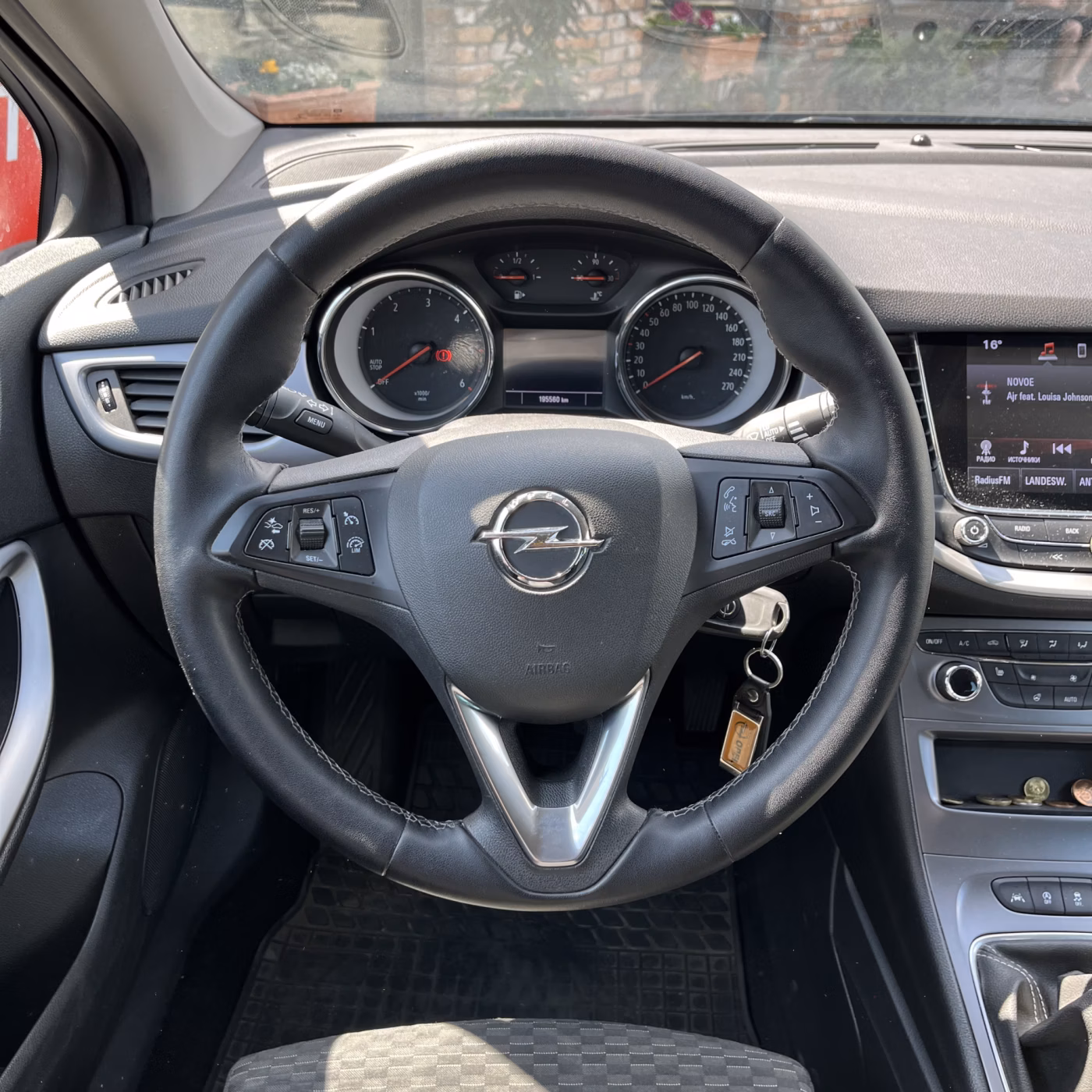 Opel Astra фото 20