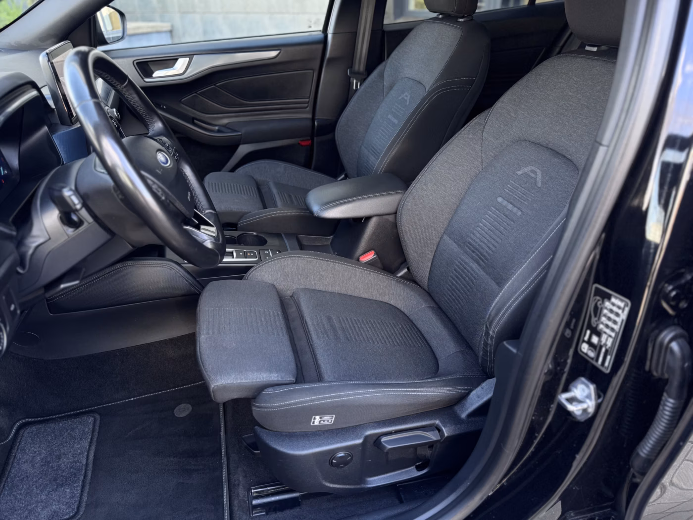 Ford Focus фото 11