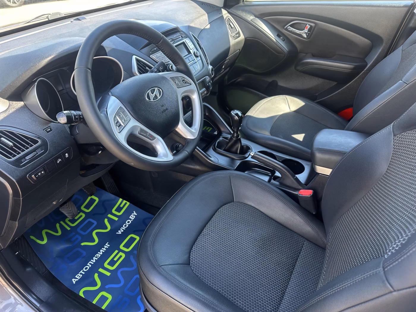 Hyundai ix35 фото 8
