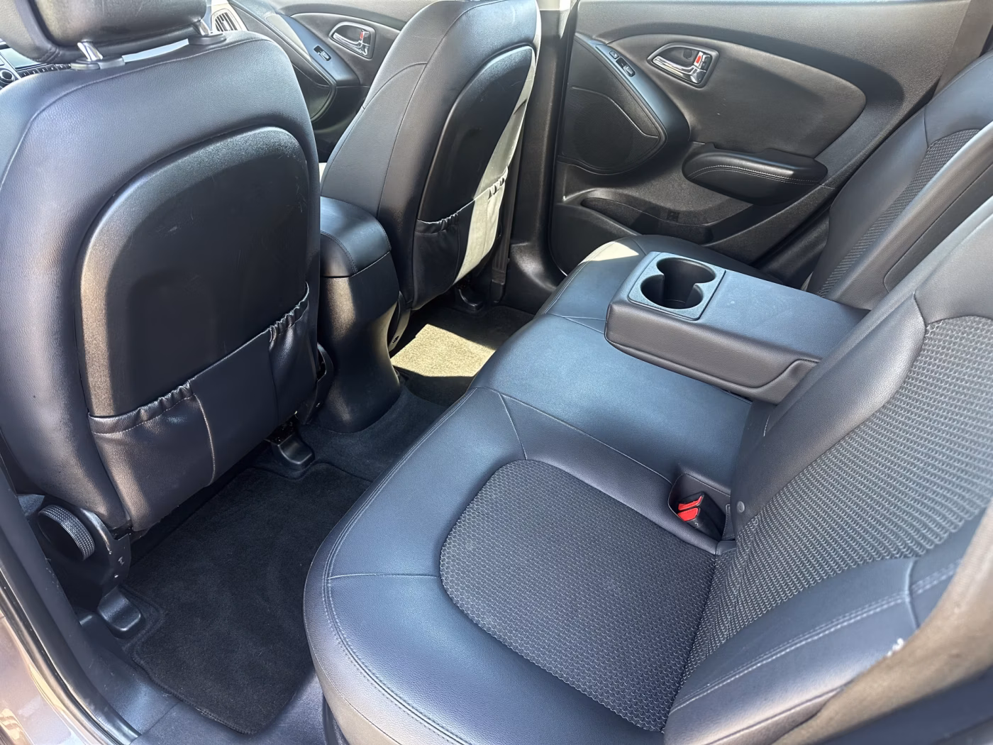 Hyundai ix35 фото 9