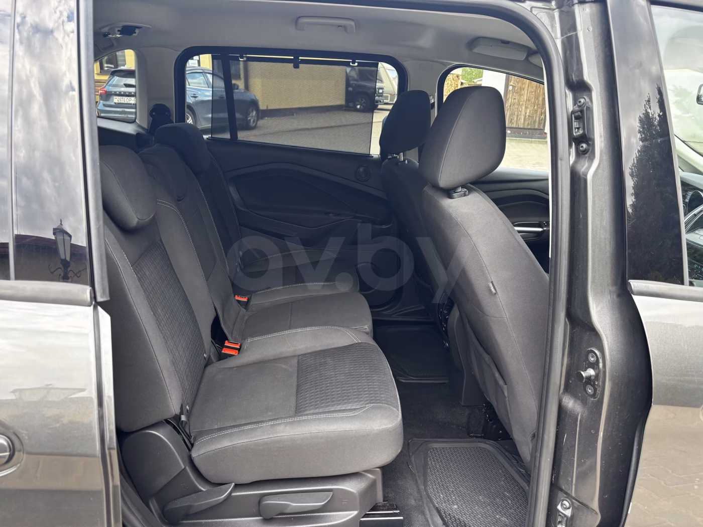 Ford Grand C-Max фото 15