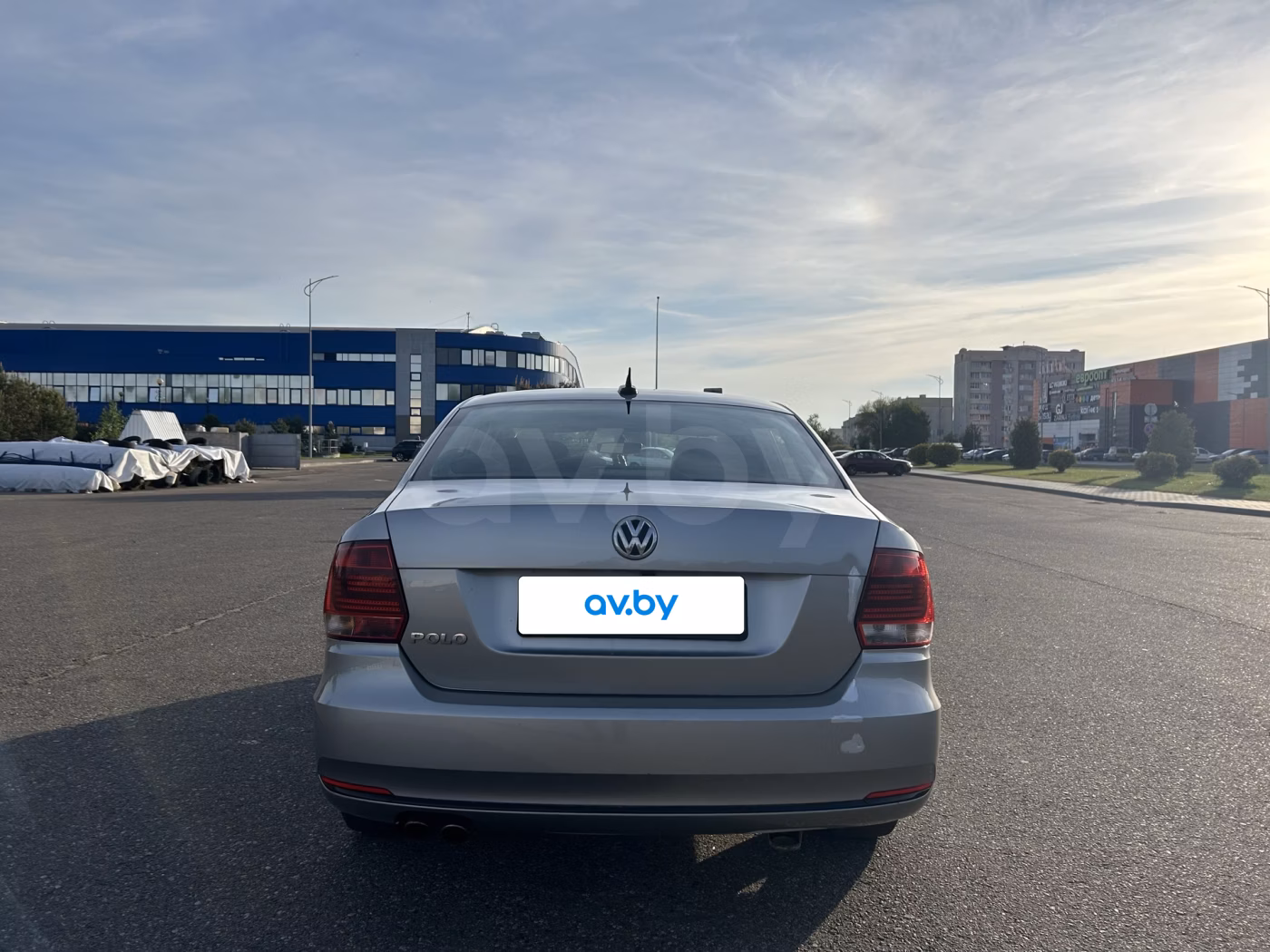 Volkswagen Polo Sedan фото 3