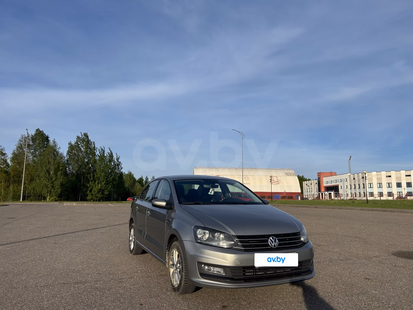 Volkswagen Polo Sedan фото 4