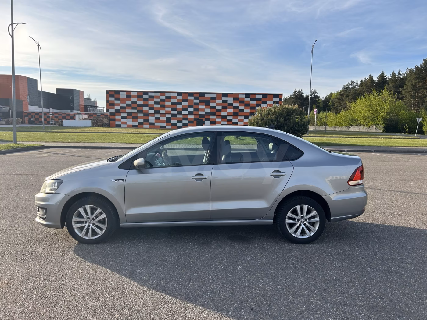 Volkswagen Polo Sedan фото 7