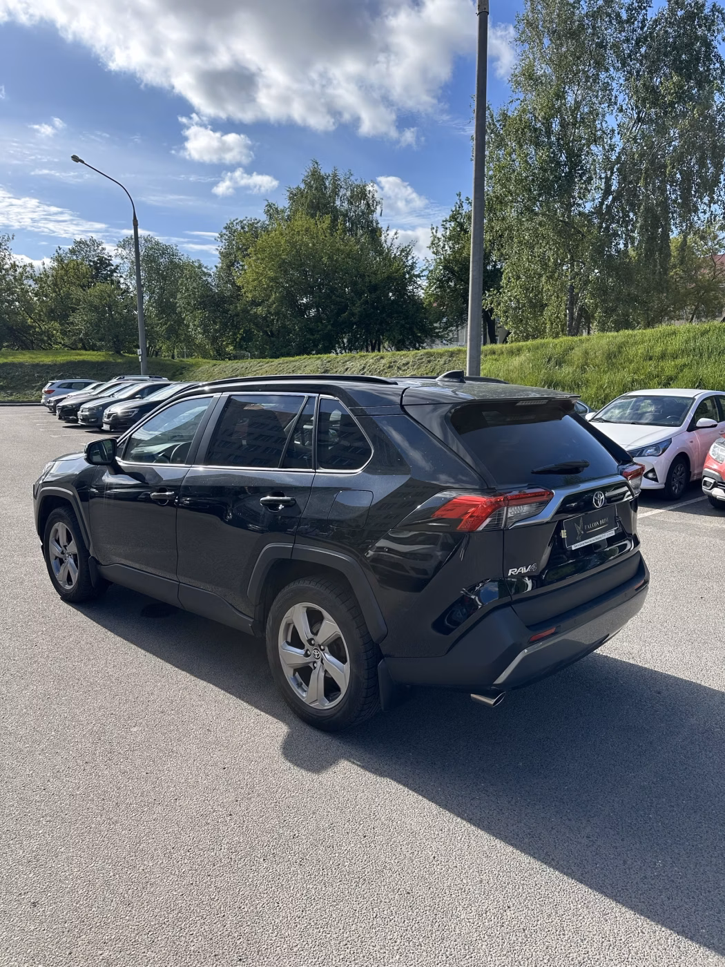 Toyota RAV4 фото 5