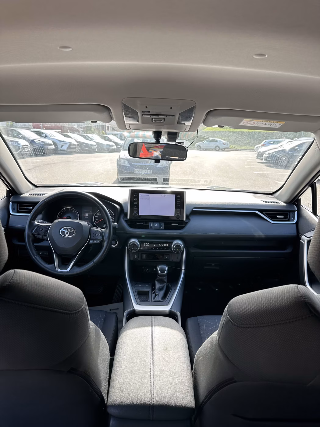 Toyota RAV4 фото 17