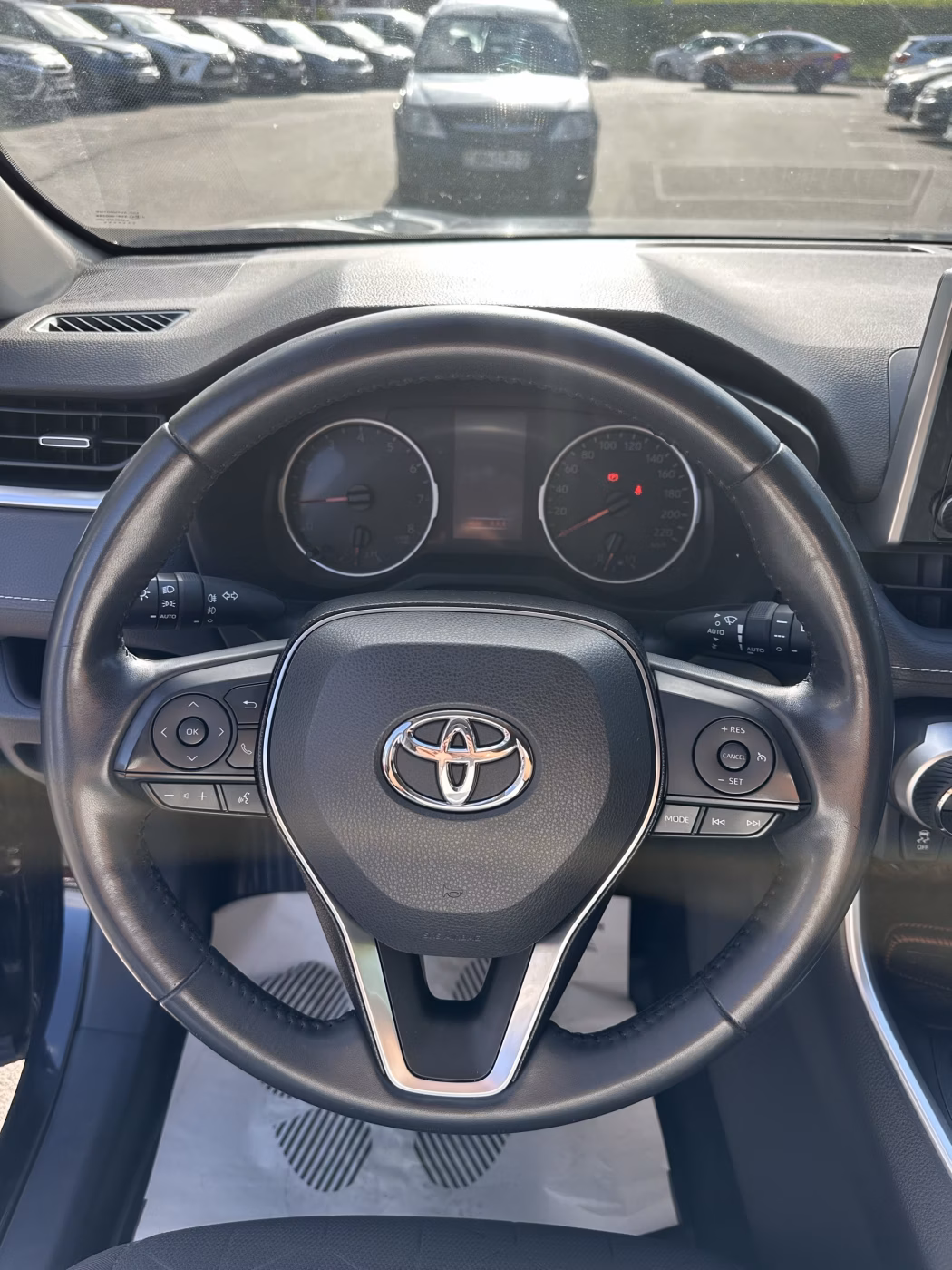 Toyota RAV4 фото 20