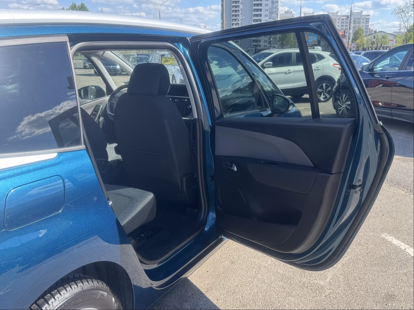 Citroen C4 Grand Spacetourer фото 15