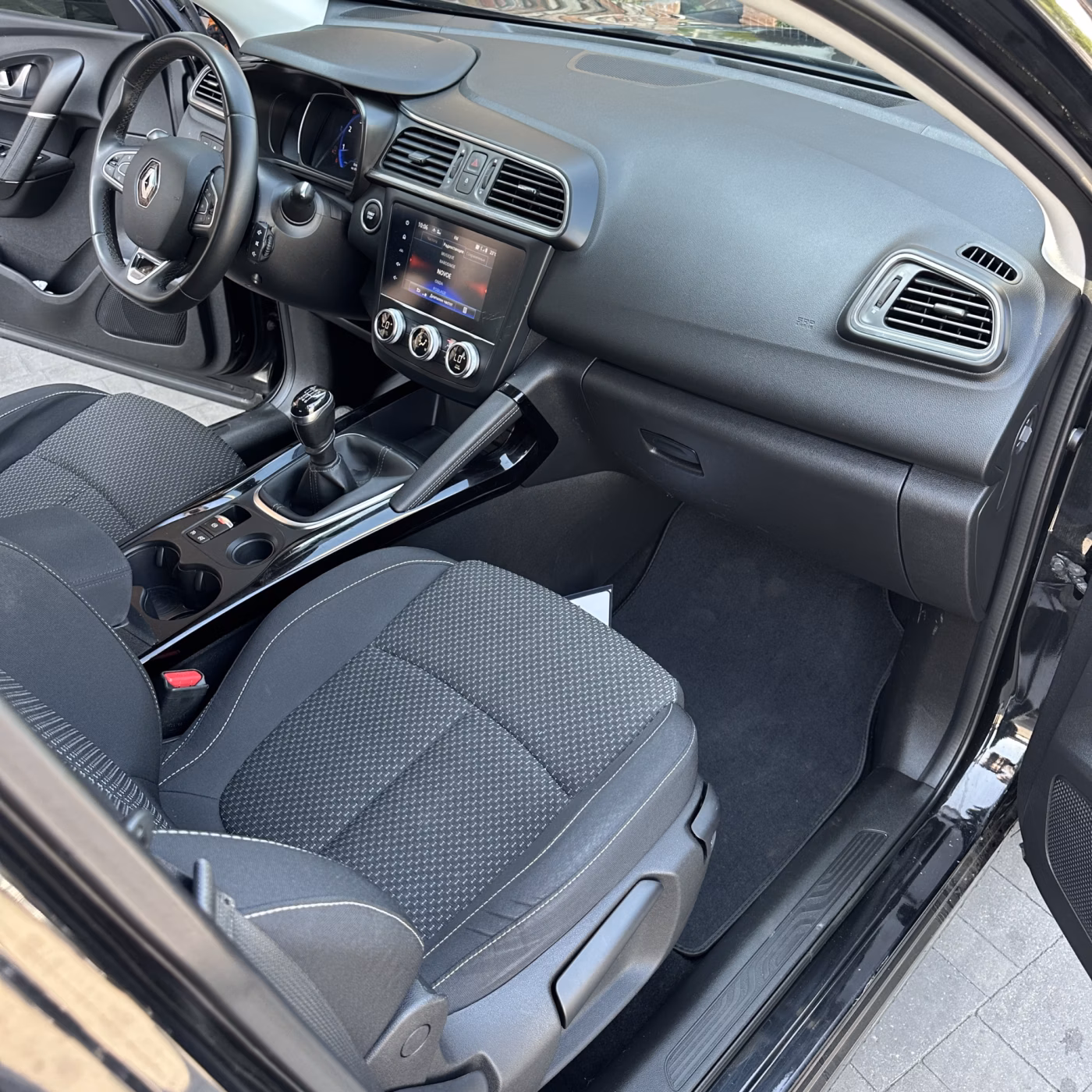 Renault Kadjar фото 17