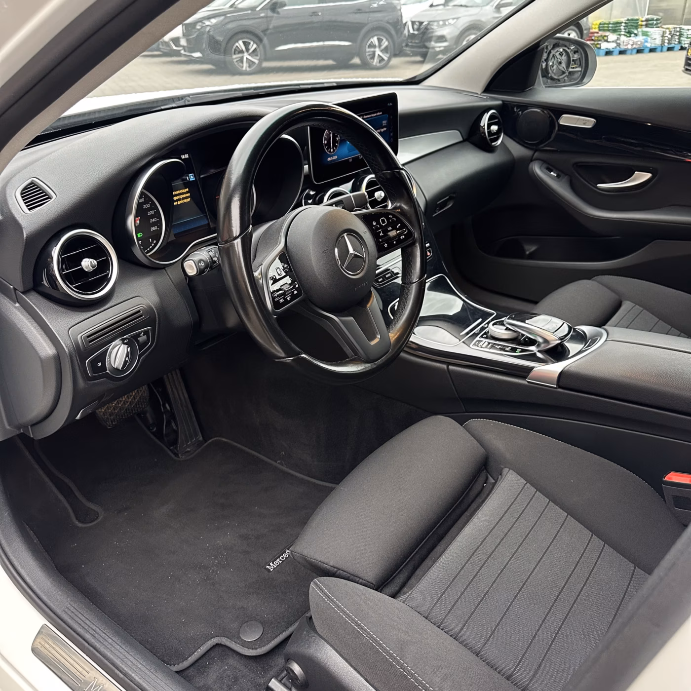 Mercedes-Benz C-Класс фото 10