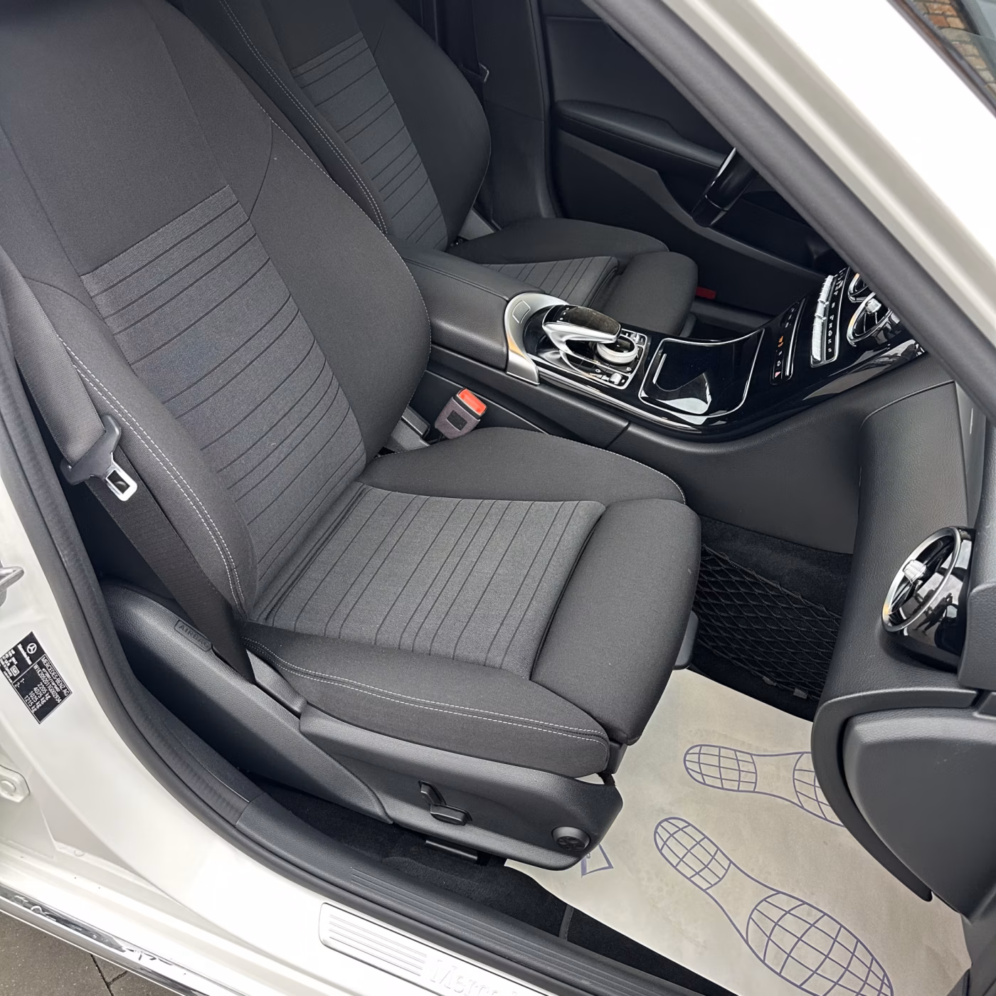Mercedes-Benz C-Класс фото 19
