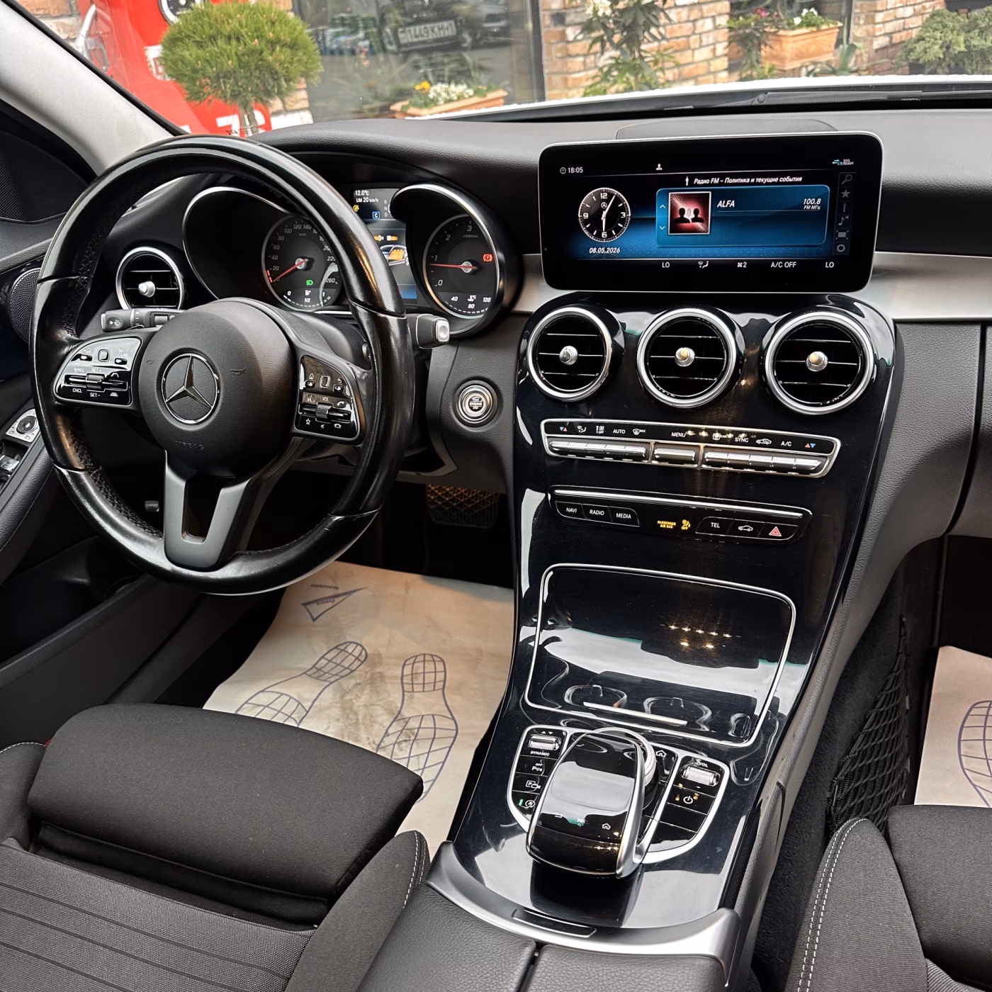 Mercedes-Benz C-Класс фото 20