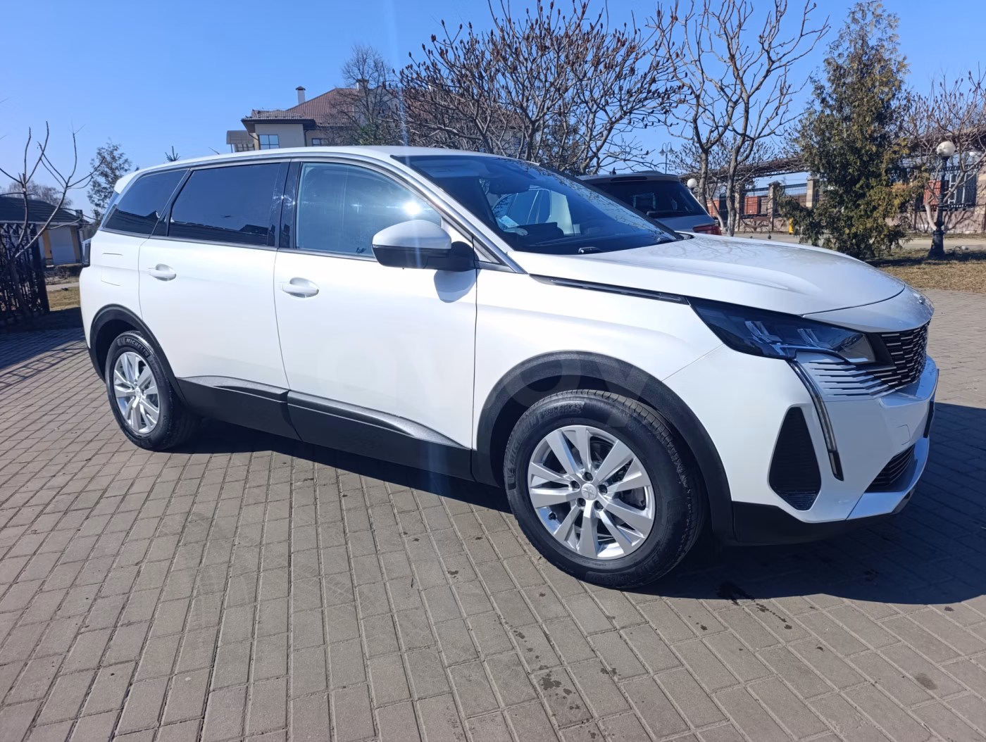 Peugeot 5008 фото 2