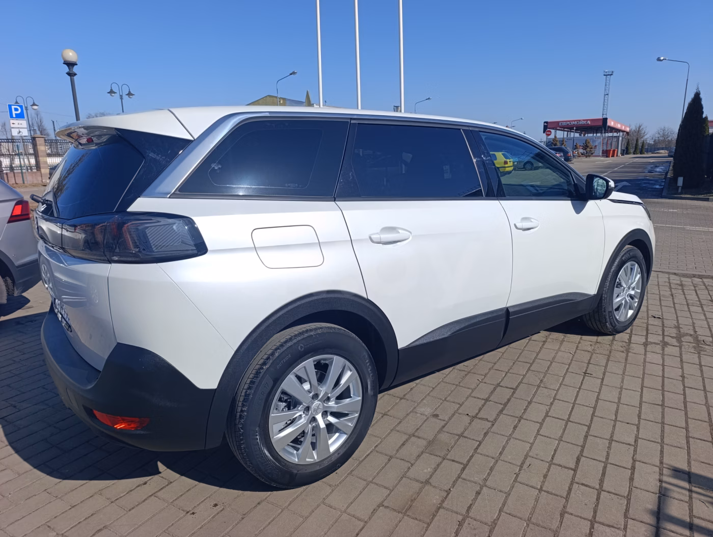 Peugeot 5008 фото 3