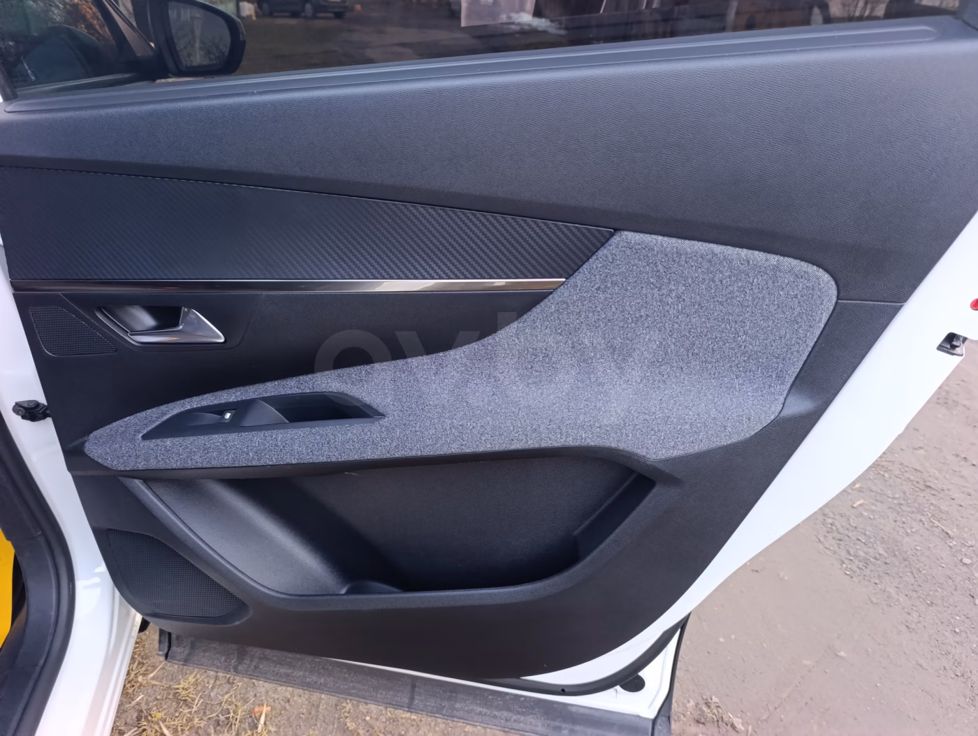 Peugeot 5008 фото 19