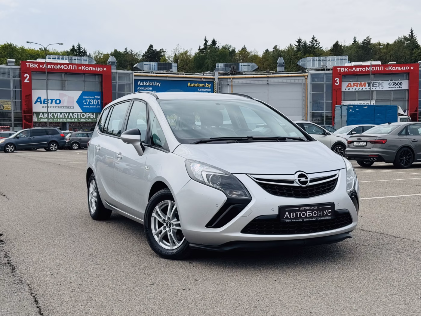 Opel Zafira фото 3