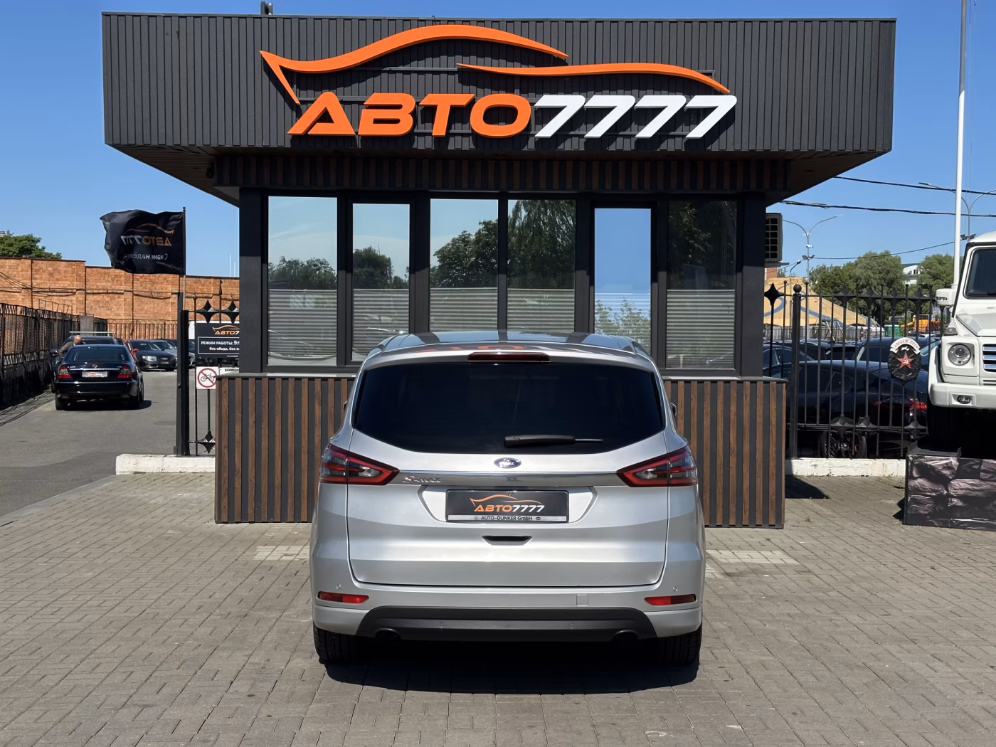 Ford S-MAX фото 3