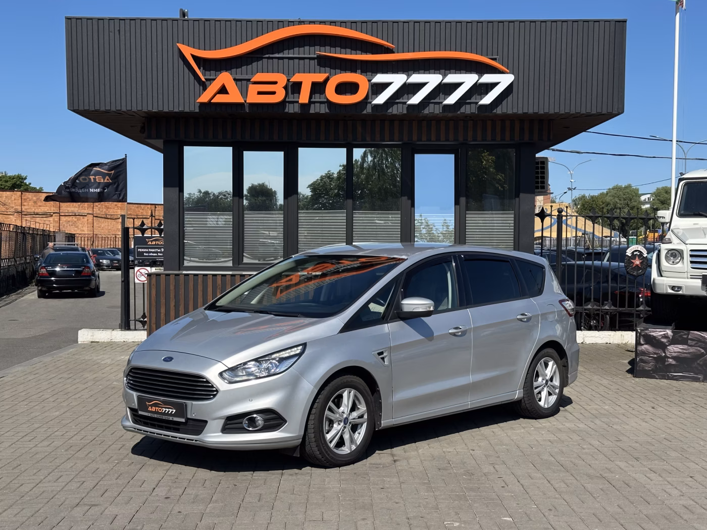 Ford S-MAX фото 5
