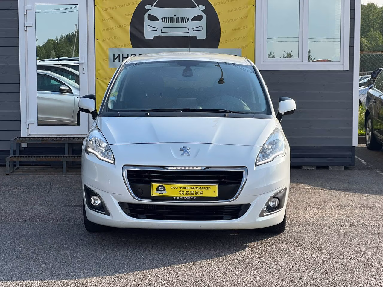 Peugeot 5008 фото 2