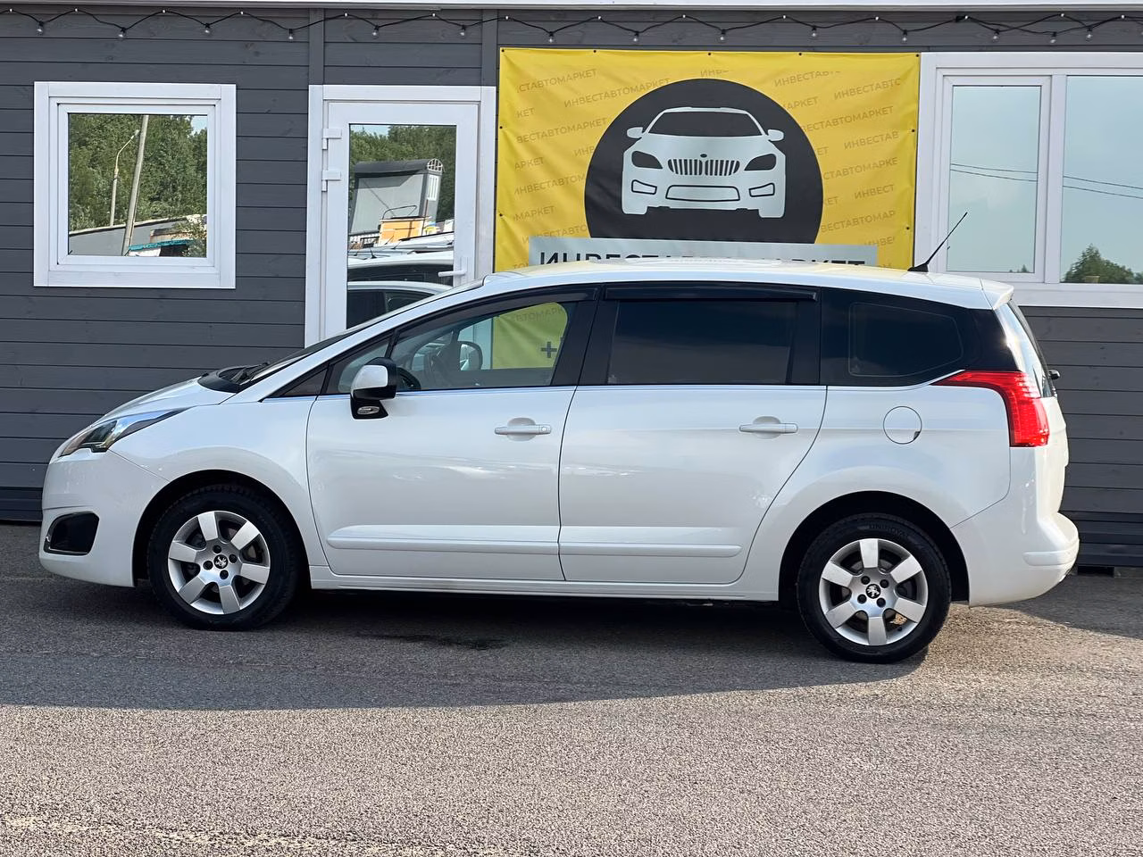Peugeot 5008 фото 4