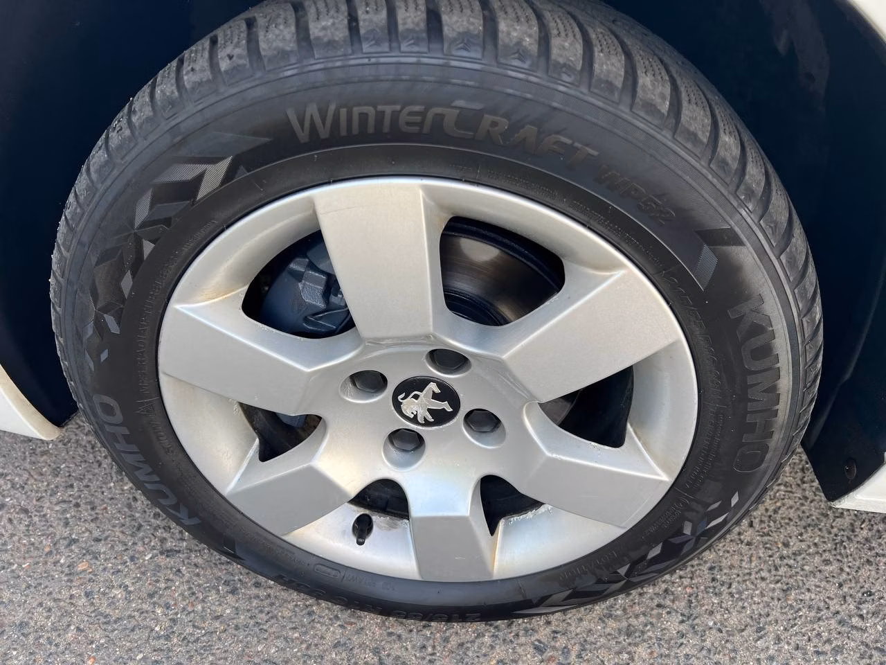 Peugeot 5008 фото 12