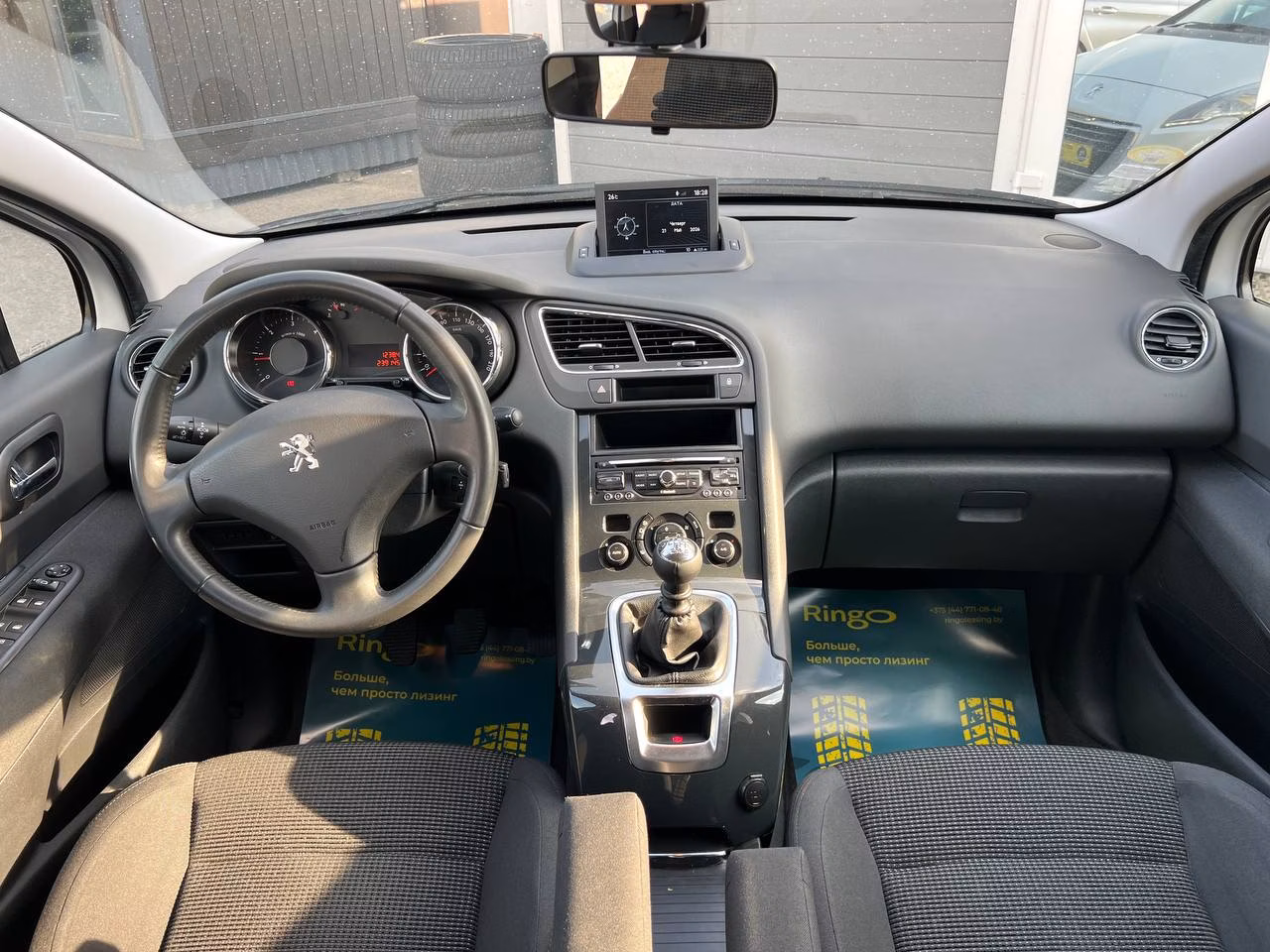 Peugeot 5008 фото 14