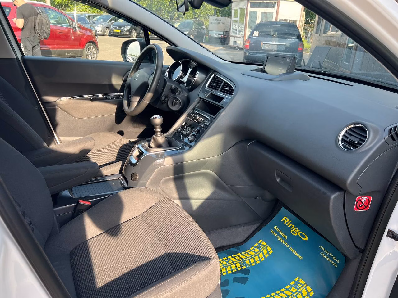 Peugeot 5008 фото 20