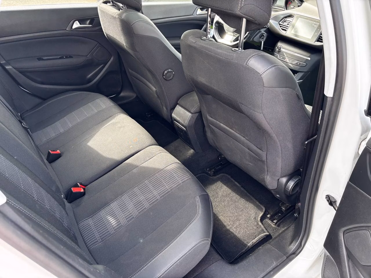Peugeot 308 фото 13