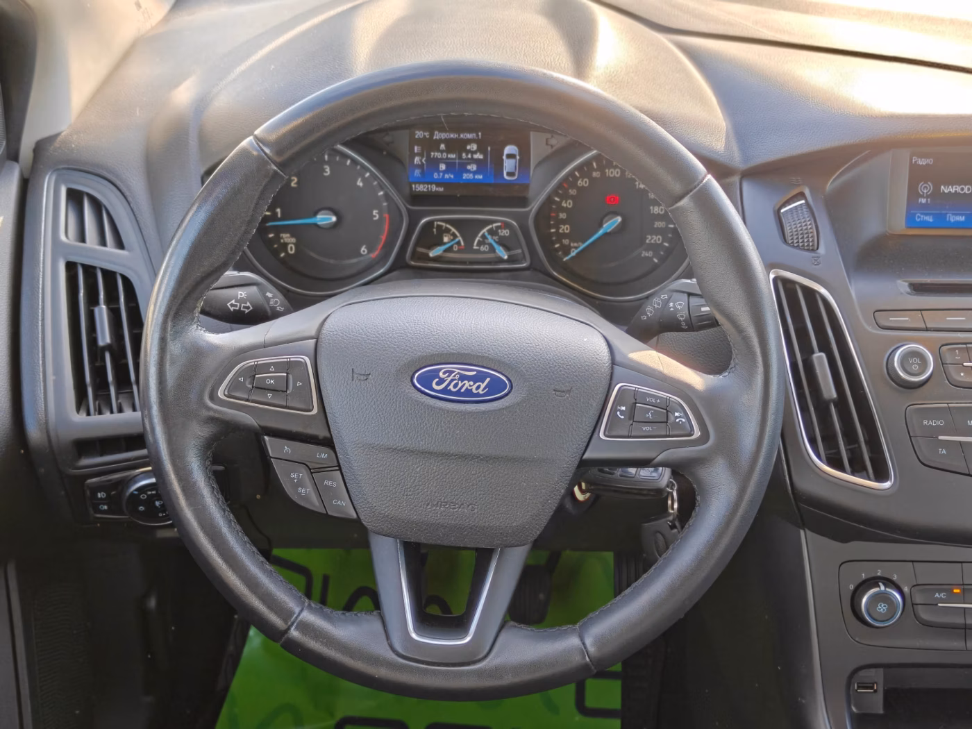 Ford Focus фото 9