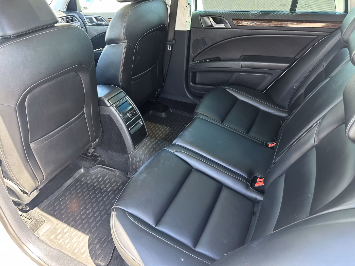 Skoda Superb фото 9