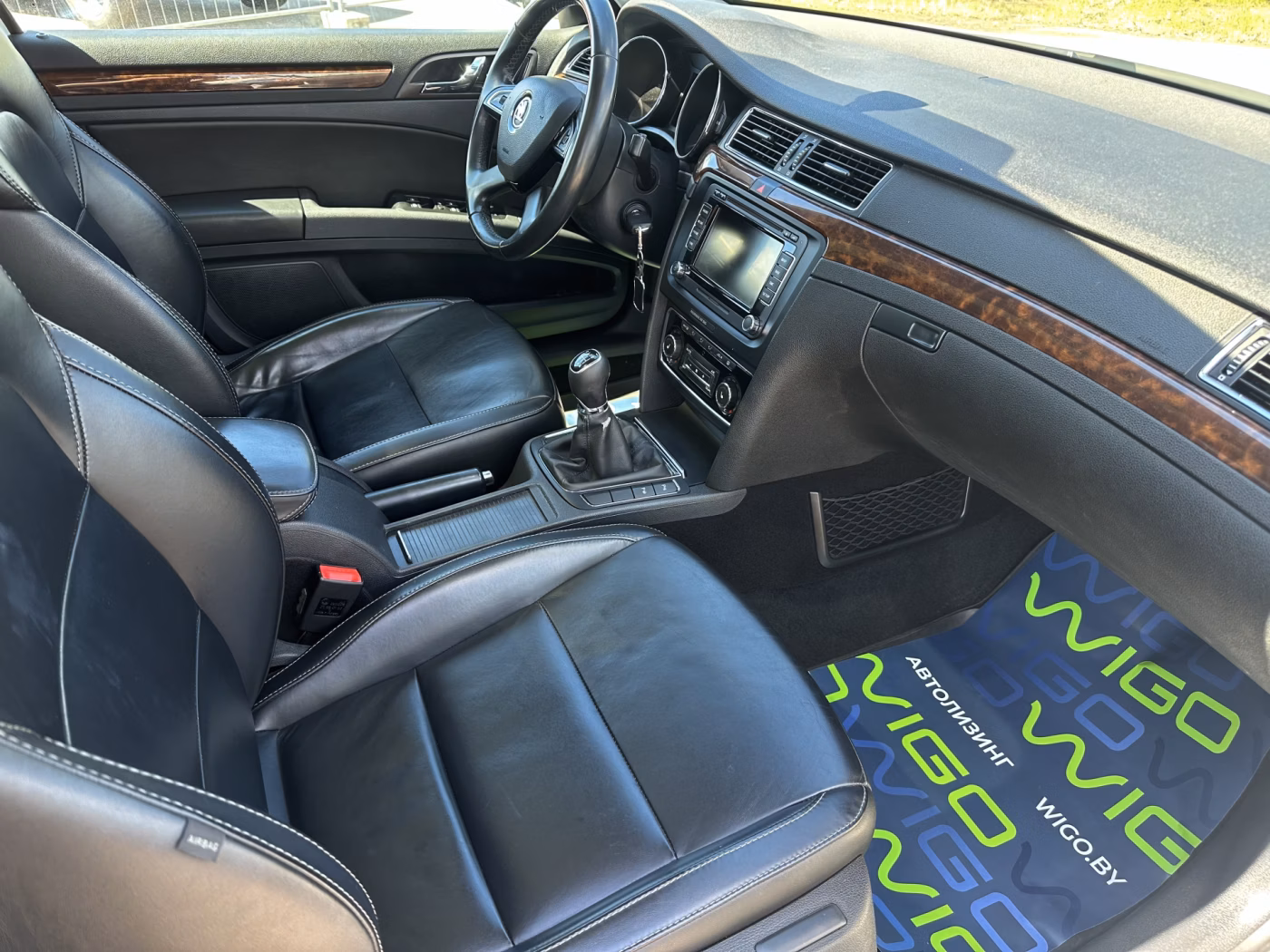 Skoda Superb фото 12