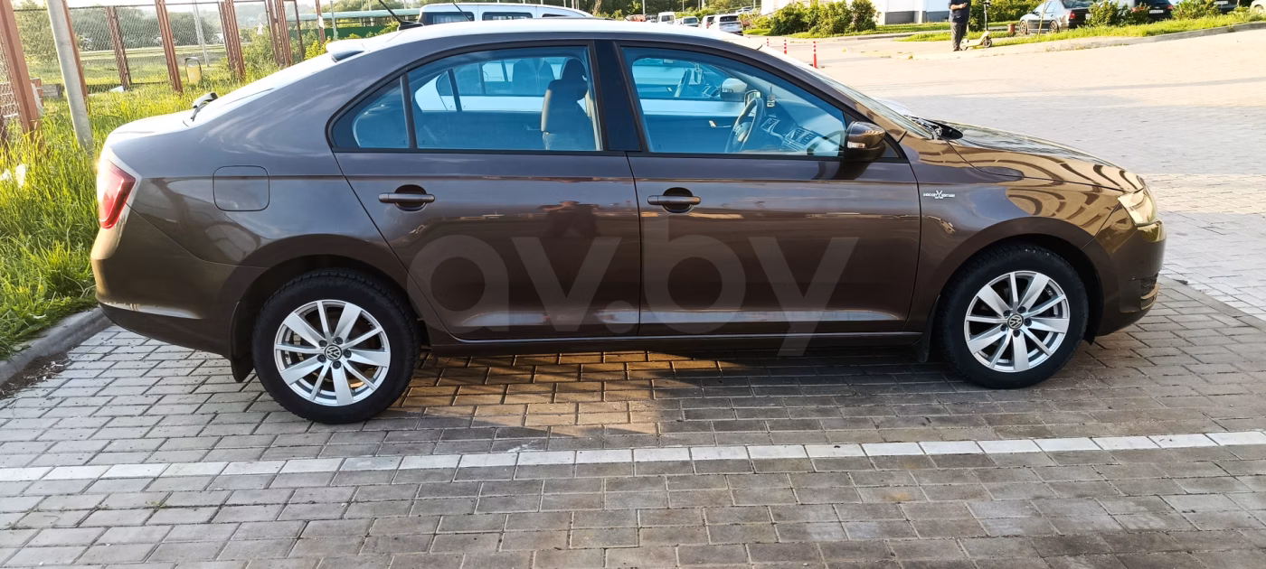 Skoda Rapid фото 2