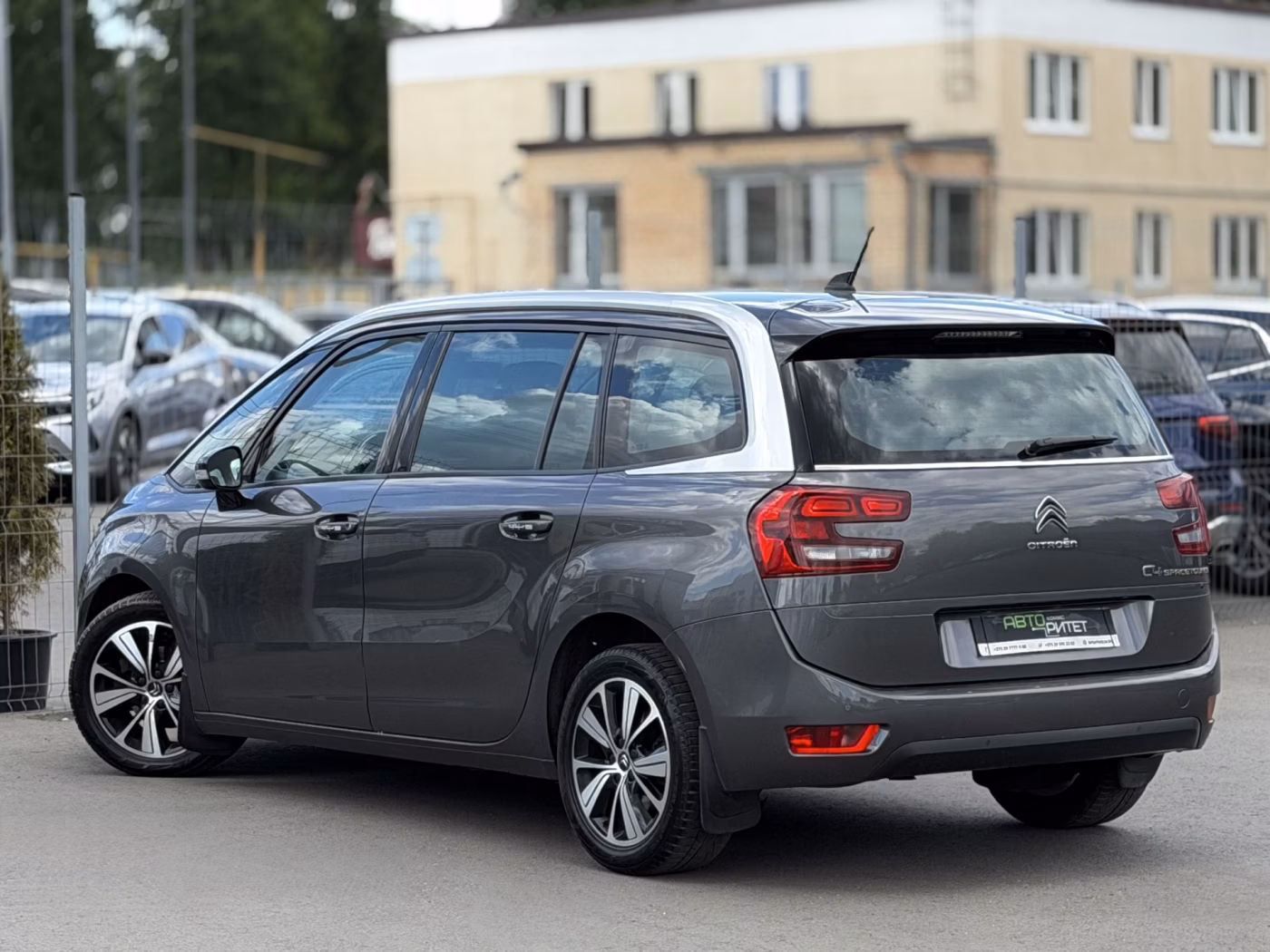 Citroen C4 Grand Spacetourer фото 9