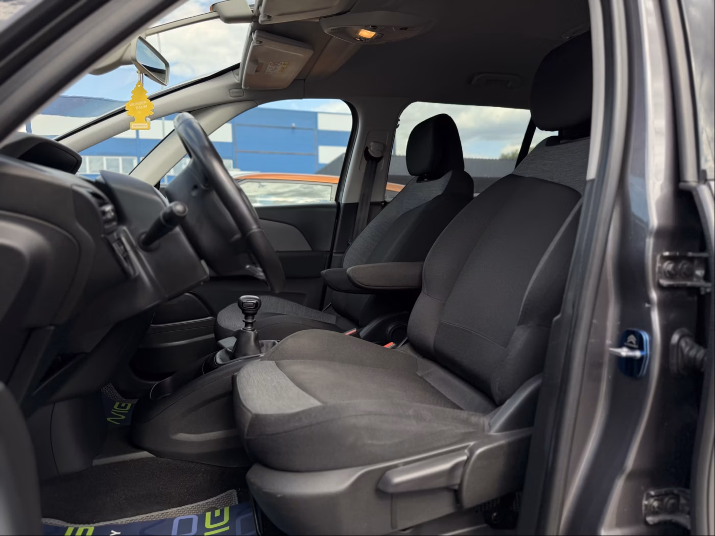 Citroen C4 Grand Spacetourer фото 14