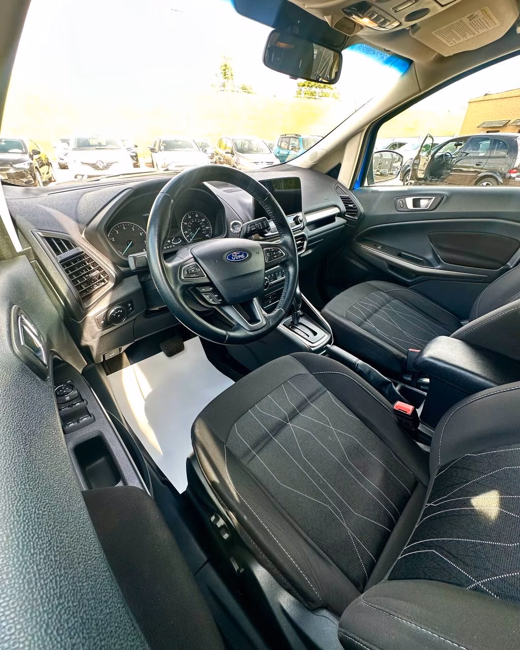 Ford EcoSport фото 10