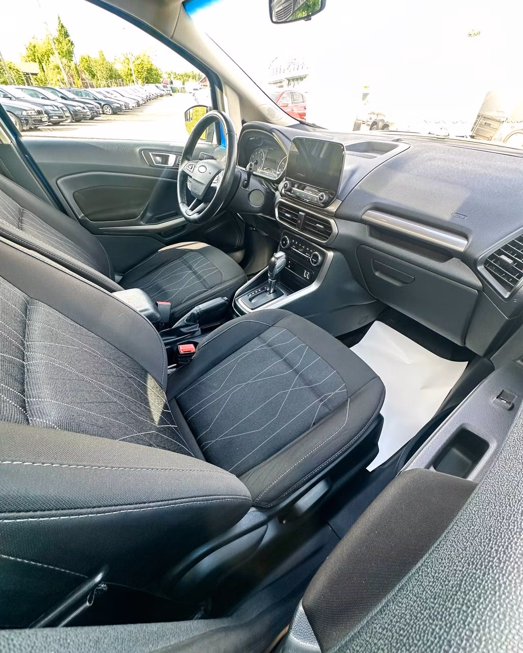 Ford EcoSport фото 11