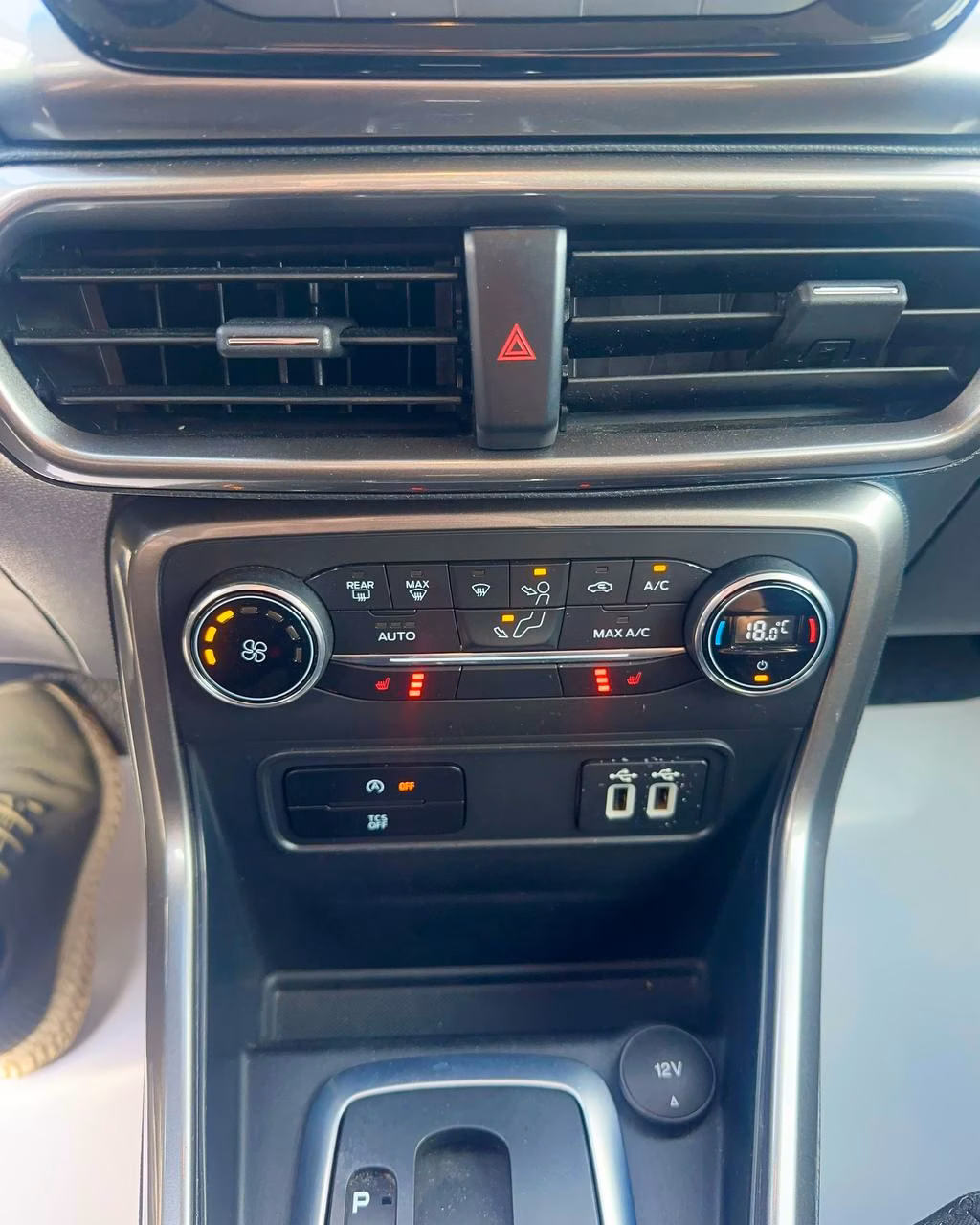 Ford EcoSport фото 17