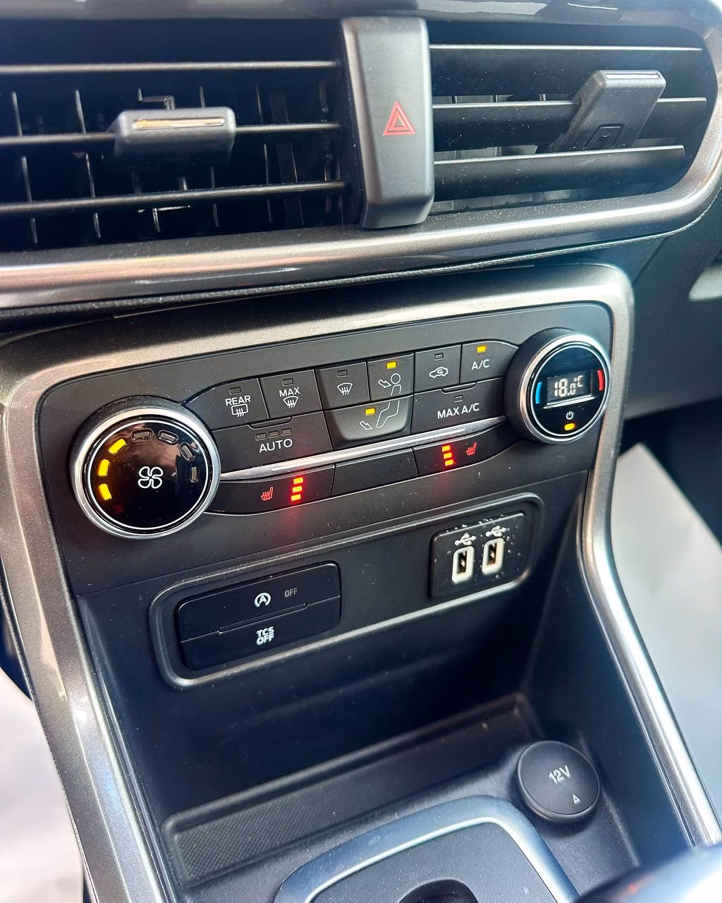 Ford EcoSport фото 18