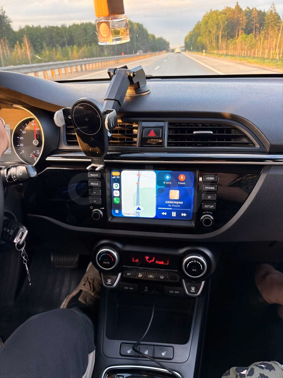 Kia Rio фото 9