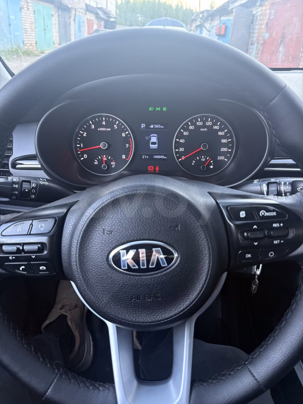 Kia Rio фото 10