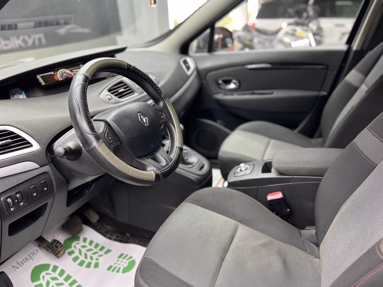 Renault Scenic фото 7