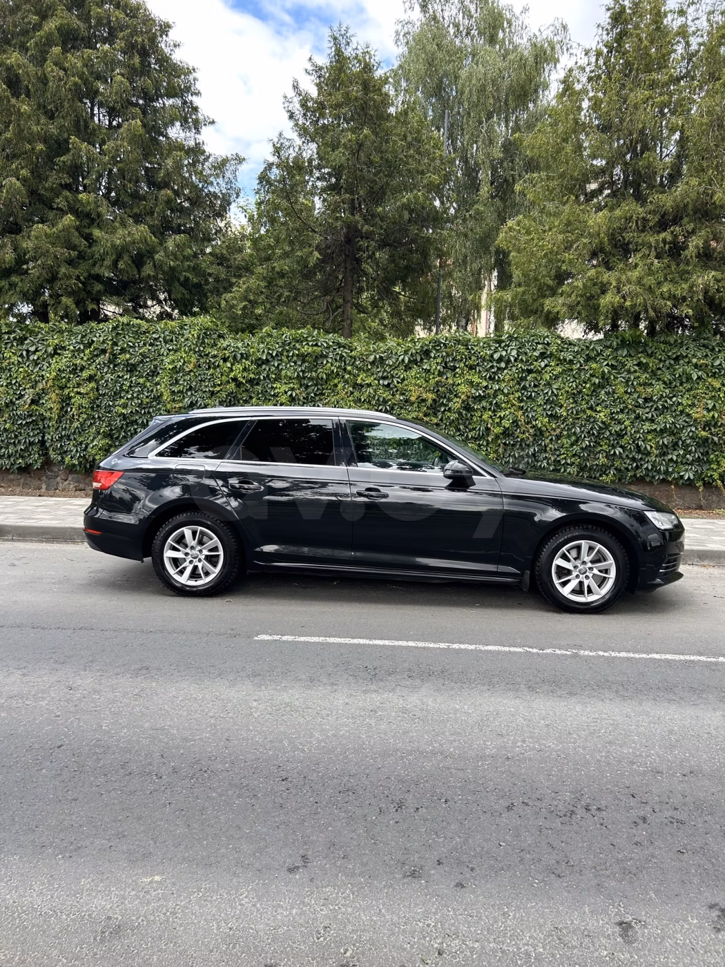 Audi A4 фото 3