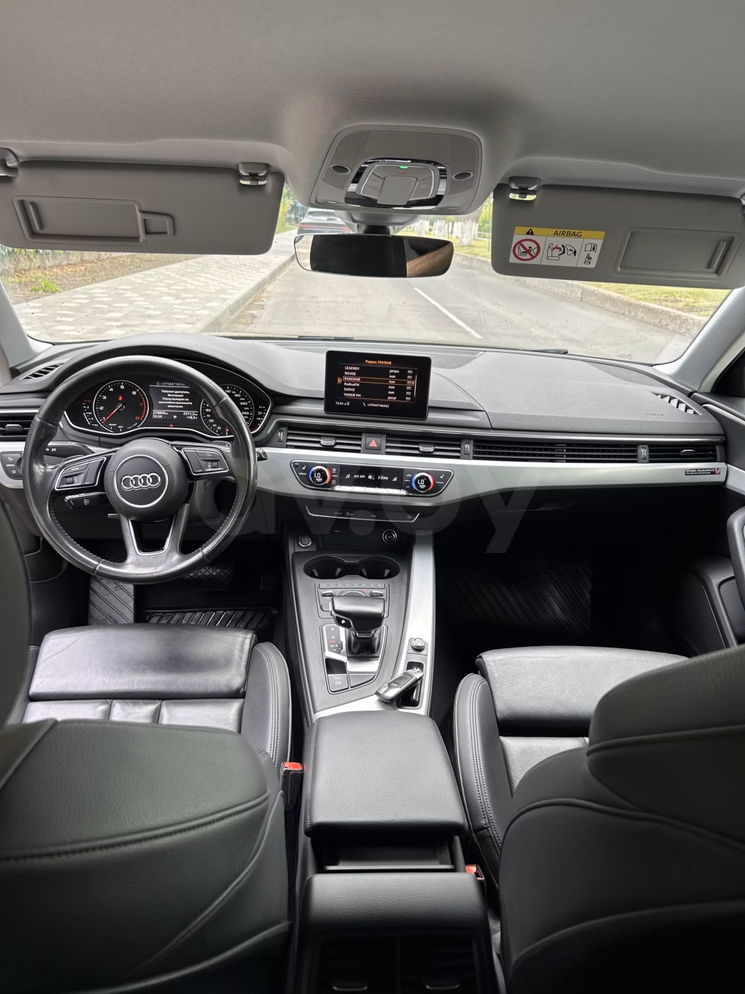 Audi A4 фото 10