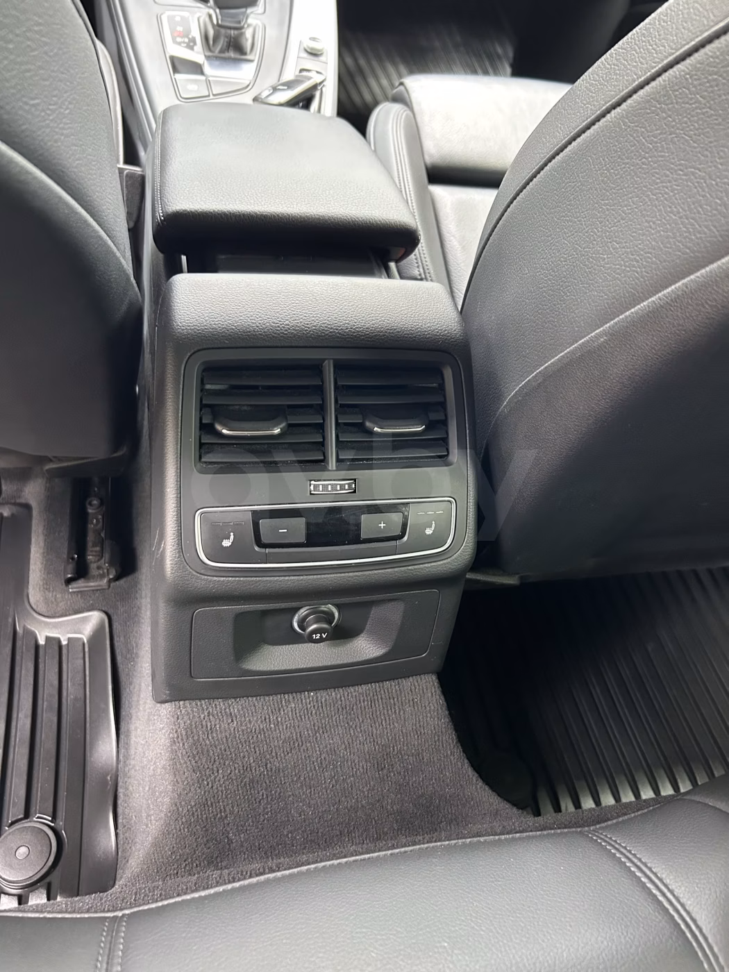 Audi A4 фото 13