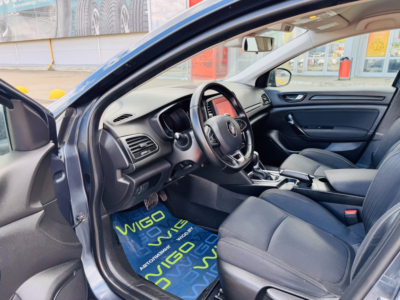 Renault Megane фото 5