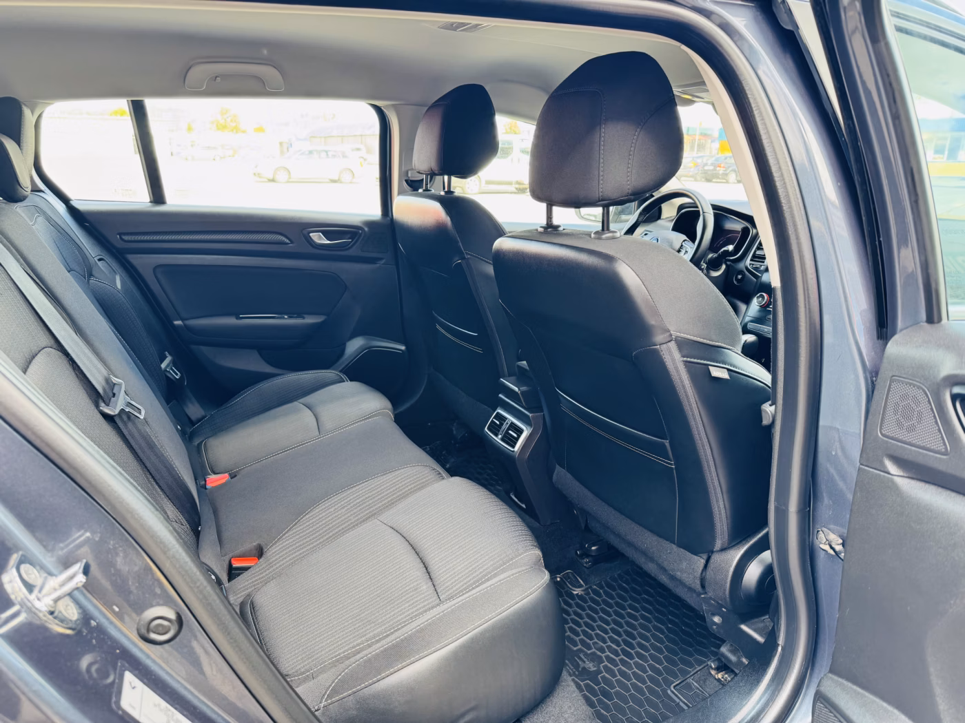Renault Megane фото 7