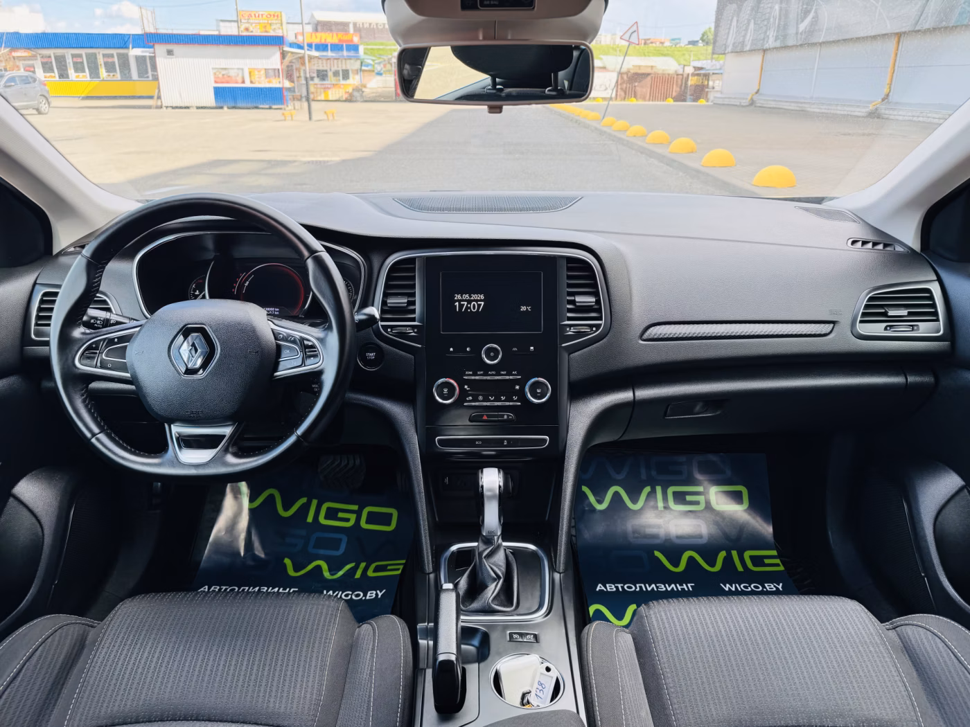 Renault Megane фото 9